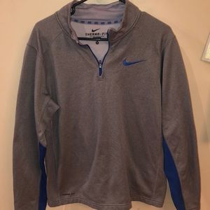Men’s Nike quarter zip. (Medium)